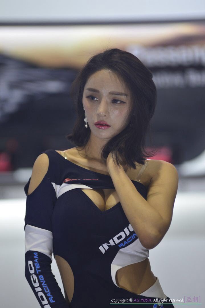 korean racing model seo yeon 12